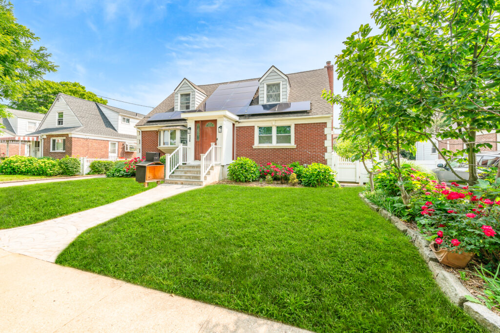 Copy of 136 Wardwell Rd-1 - Alex Moise