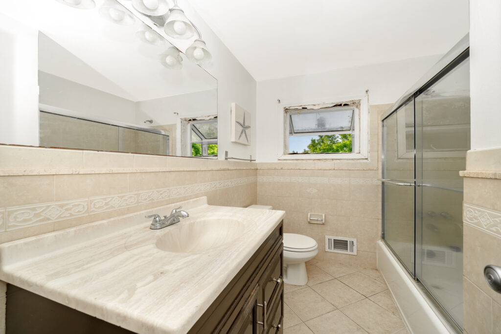 880 Washington St-4 - Alex Moise